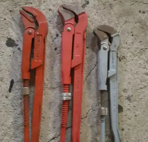 Clește pt .instalator