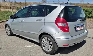 Mercedes-Benz Clasa A 2011 - imagine 3
