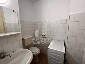 Apartament cu 3 camere, centrala proprie, zona Soarelui - imagine 8