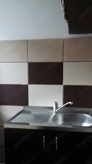 Garsoniera pentru inchiriat str Hipodrom langa Liceul CERNA ( Piata Mare ) - imagine 4