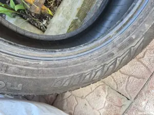 Vând cauciucuri de vară. 