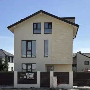 Propietar vand vila individuala Cartierul Latin ,Veri