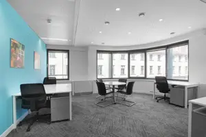 Acces nelimitat la spații de co-working în Regus City Centre - imagine 5