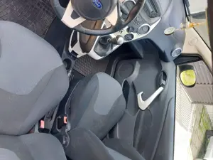 Ford ka 2011 benzina 1242 - imagine 3 Ford ka 2011 benzina 1242 - imagine 3