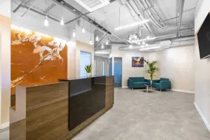Alăturați-vă unui mediu de co-working cooperativ în Regus Hermes - imagine 3
