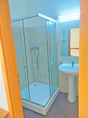 Blascovici cazare muncitori - imagine 11