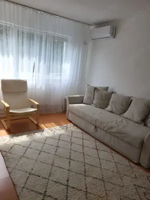 Închiriez apartament cu trei camere semidecomandat  - imagine 2