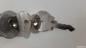 contact cu cheie Renault 4,6,12. - imagine 3