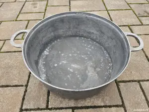 Vând sau schimb Oală Aluminiu Alimentar 12 Litri, În Stare Foarte Bună