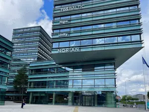 Spațiu de birou privat pentru 5 persoane în Regus Green Gate - imagine 15