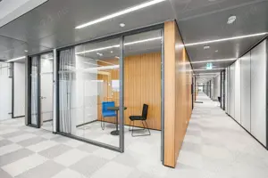 Spațiu de birou privat pentru 5 persoane în Regus Green Gate - imagine 19