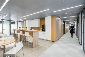 Spațiu de birou privat pentru 4 persoane în Regus Green Gate - imagine 8