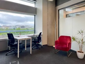 Spațiu de birou privat pentru 4 persoane în Regus Green Gate - imagine 7