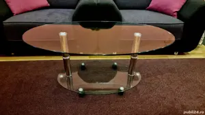 Vând Măsuță de Cafea din Sticlă Securizată, pe Roți, Stare Foarte Bună