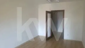 Spatiu de birouri, zona Scoala de Inot, 90mp, 3 camere, hol, 2 bai, terasa - imagine 6