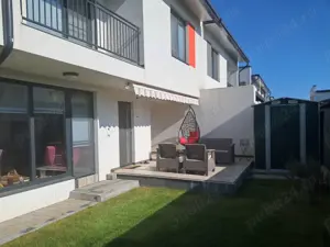 Se vinde casă duplex complet mobilata si dotata