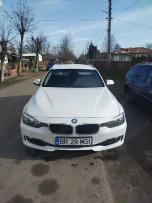 Vând urgent BMW seria 3 - 2013 dețin facturi și poze cum sa schimbat tot plus distribuție