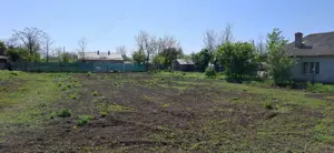 Teren intravilan de vinzare