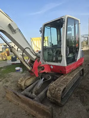 Excavator Takeuchi TB250