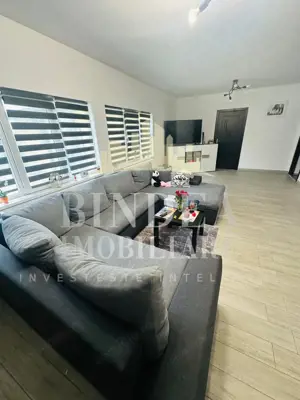 Casa individuala complet renovata- strada linistita Giarmata