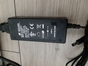 Încărcător pentru laptop sau alte aparate electronice  - imagine 3