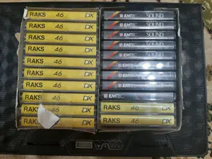 Lot casete pentru înregistrat Raks și Emtec