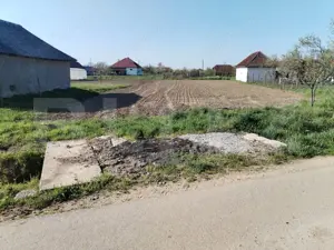 Casa de vanzare cu 3 camere, 2050 mp, zona Tatarasti - imagine 10