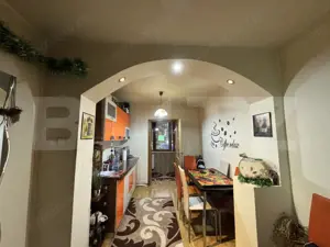 Apartament 4 camere, 80 mp, decomandat, zona 23 August  - imagine 2