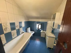 Casa de vanzare cu 5 camere, 200 mp, zona Micro 3 - imagine 16