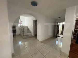 Casa de vanzare cu 5 camere, 200 mp, zona Micro 3 - imagine 12