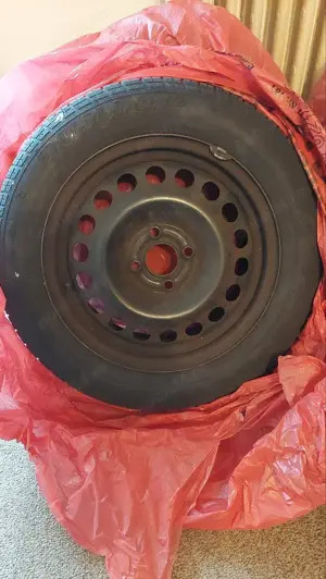 Roti auto (geanta+anvelopa) - 4 buc.