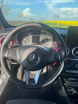 Mercedes A Class 200  - imagine 5