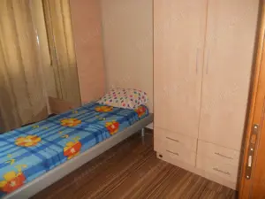 Zona Bradet -etajul 1-mobilat - imagine 2 Zona Bradet -etajul 1-mobilat - imagine 2