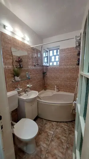 Apartament 3 camere - imagine 6