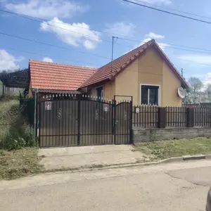 Casă de vânzare în Hunedoara  - imagine 2