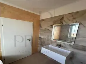 Casa individuala superba - zona linistita - bucatarie inchisa-  finisaje premium - imagine 7