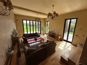 Resedinta de lux in Chisoda   oaza de eleganta pe un domeniu de 1.800 mp - imagine 2