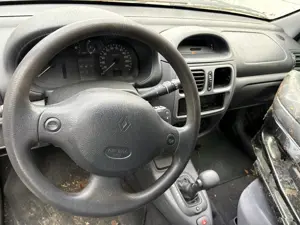 Dezmembrez Renault Clio 1.4 16v cutie automata - imagine 2