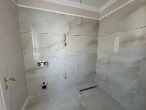 Casa cu 5 camere, 3 bai si garaj in Dumbravita  - imagine 15