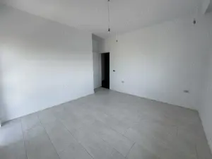 Casa cu 5 camere, 3 bai si garaj in Dumbravita  - imagine 10