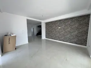 Casa cu 5 camere, 3 bai si garaj in Dumbravita  - imagine 7