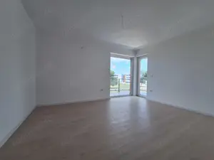 EtaJul 2. Model decomandat, spatios, 56 mp utili si terasa de 14 mp.