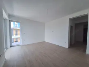 EtaJul 2. Model decomandat, spatios, 56 mp utili si terasa de 14 mp. - imagine 2