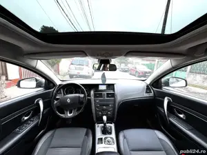 Renault Latitude   2.0 TDCi 150 CP   Trapă Panoramică Navigație   Navigație R-Link - imagine 3 Renault Latitude   2.0 TDCi 150 CP   Trapă Panoramică Navigație   Navigație R-Link - imagine 3