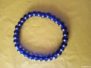 Brățară din mărgele negre-albastre, elastică, nouă 