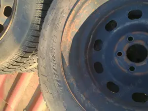 Genti cu cauciucuri Pirelli 