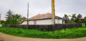 Vand casa batraneasca cu 2200 mp teren intravilan in Bordeasca Veche, Vrancea - imagine 4