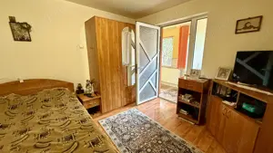 Casă cu curte, zona semi-centrală Giurgiu  - imagine 3