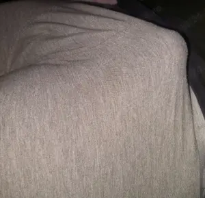 Tanar discret pentru doamne mature