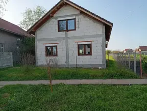 Casă la roșu + 2800 mp teren + terasă + cămară tehnică   Conacul lui Iosif, aproape de Timișoara!